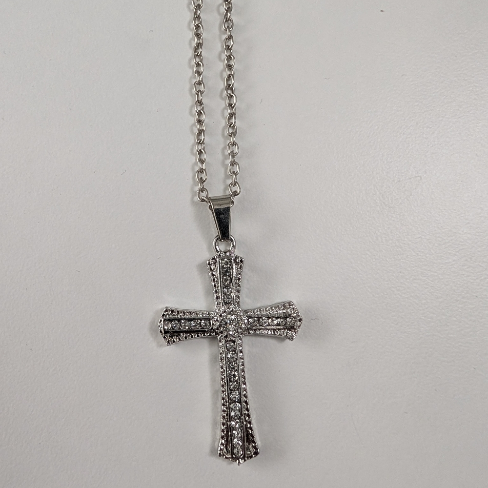 Fashion Jewelry Silver Color Cross Pendant Necklace
